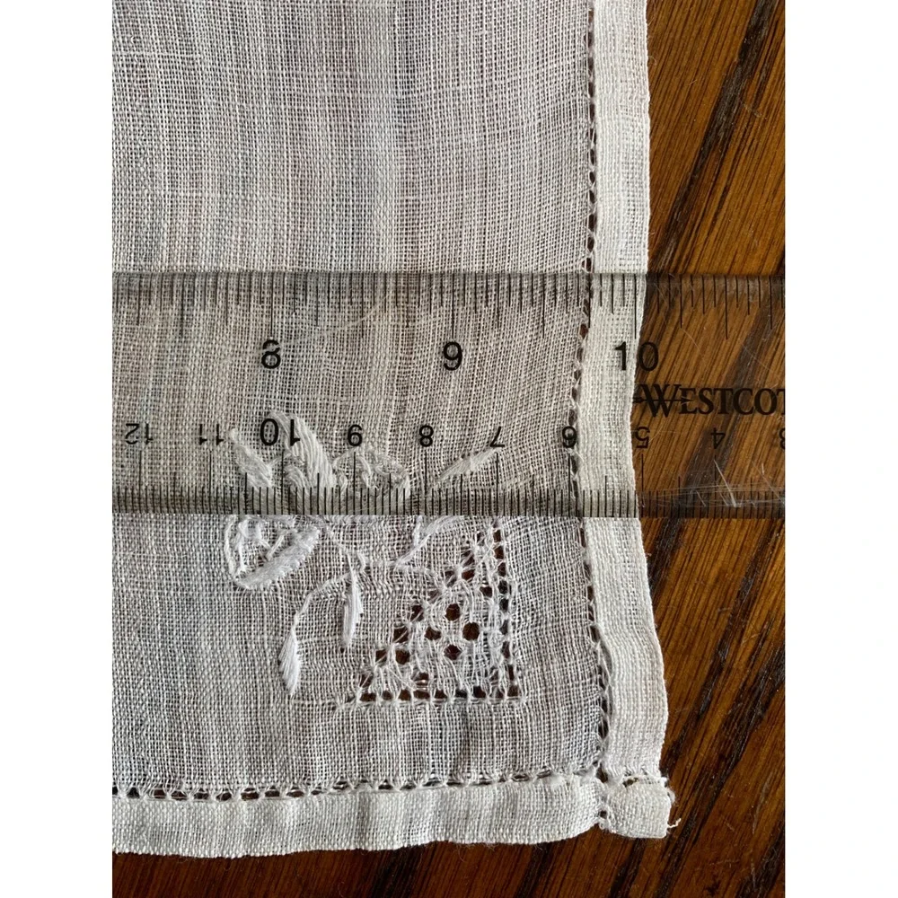 Vintage White Linen Cocktail Napkins Set of 4 Hand Embroidered Floral Lace 5x5
